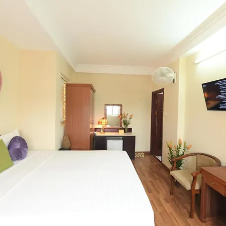 Madam Moon Guesthouse 2-2